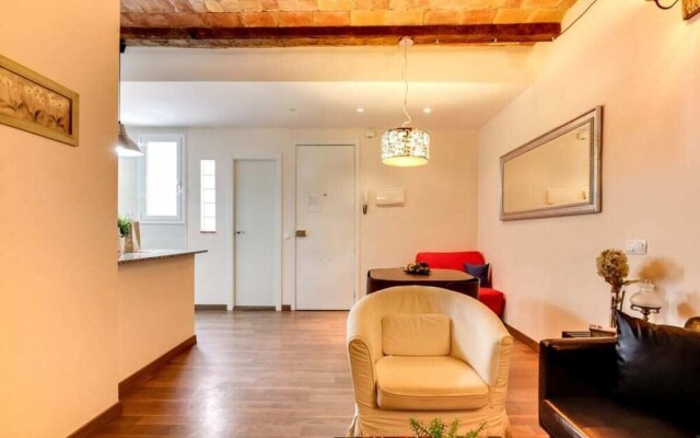 Modern 2 Bed Flat in Trendy Poble Sec