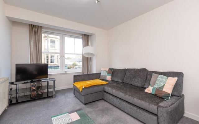 Polwarth Gardens Edinburgh Apartment