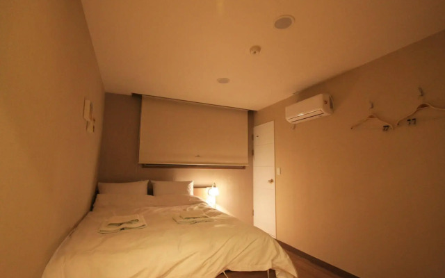 Hostel the style in Hongdae
