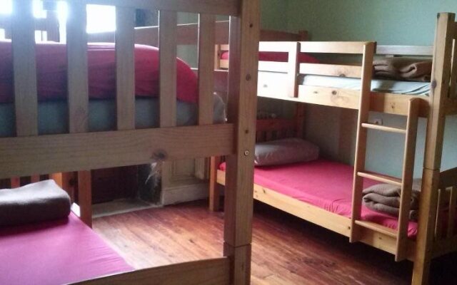 Roots&Boots Singular Hostel