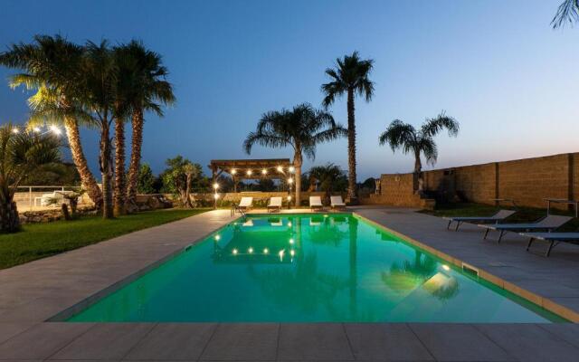 Villa piscina 5 camere 5 bagni spiaggia Ionio m780