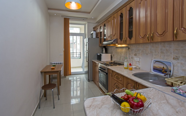 FlatsInYerevan at Aram Street (New Building)