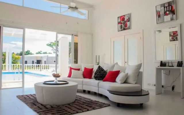 Romantic two Bedroom Deluxe Villa With all Modern Conveniences