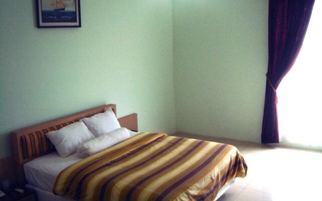 Golden Harvest Hotel