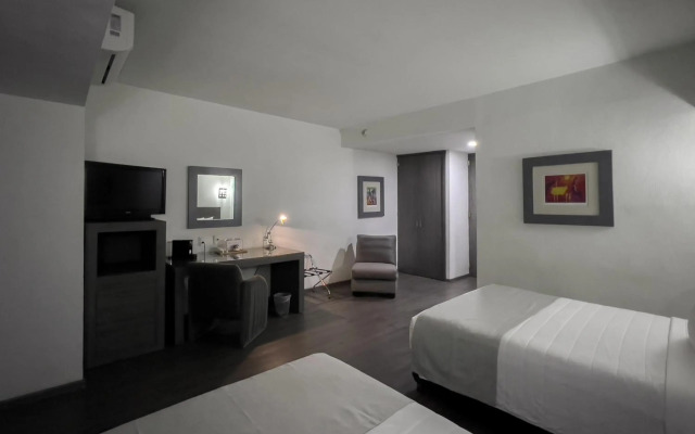We Hotel Aeropuerto