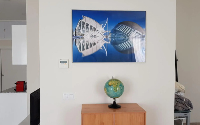 Spacious studio apartment in Cabanyal