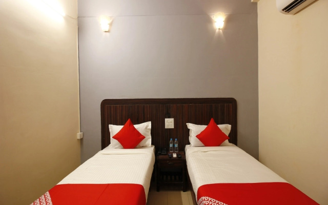 Hotel Regal By OYO Rooms
