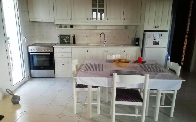 Petrochori Memories House- Floor 1