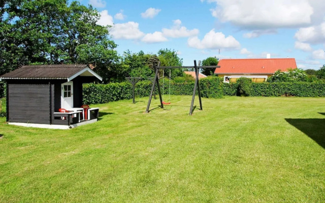8 Person Holiday Home in Hemmet