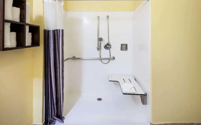 La Quinta Inn and Suites Inglewood