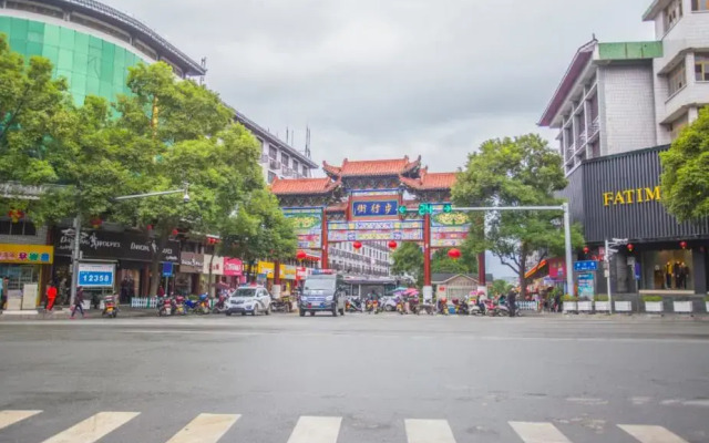 7Days Inn Huaihua Zhijiang Pedestrian Street Branch
