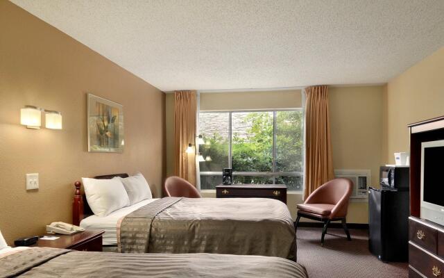 Travelodge by Wyndham Seattle University