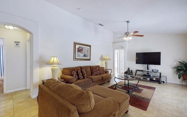 Anthea's Orange Tree 4 Bedroom Home