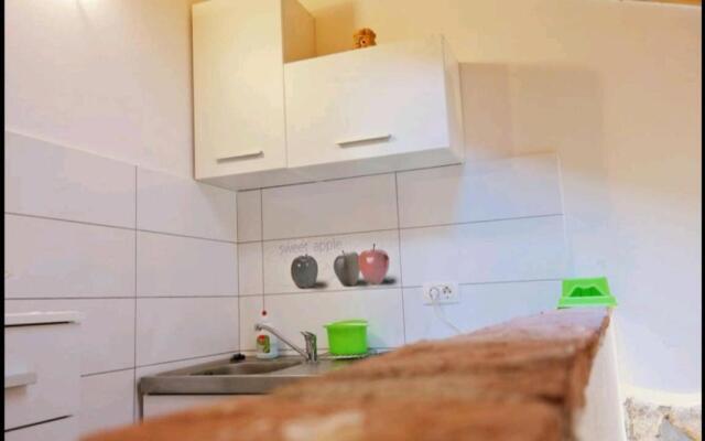 Apartment Beatrice. 10mt to the beach :)