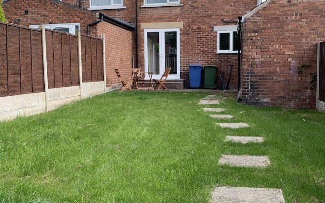 Worksop Newly Refurbished 2-bedroom House