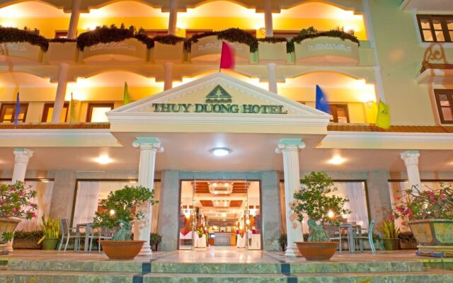 Tran Chau Beach & Resort