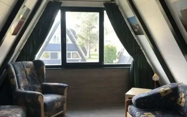 Roof-only House Modern Retreat