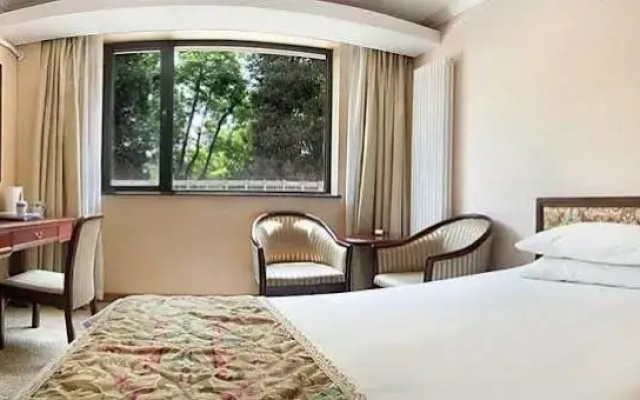 Beijing Capital Xindadu Hotel