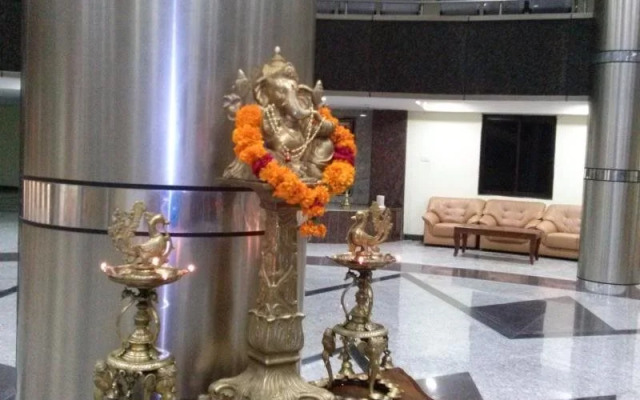 Shri Sainivas Mega Dharmashala