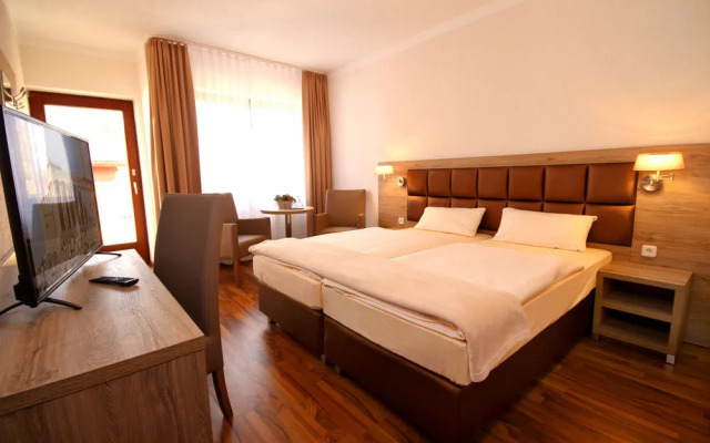 Strand Hotel Nordsee, Hotel Schnaugst