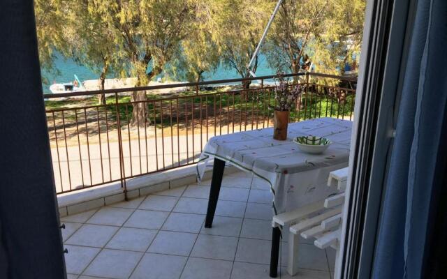 Spacious Sea Front Apartment - Porto Bouffalo - Evia
