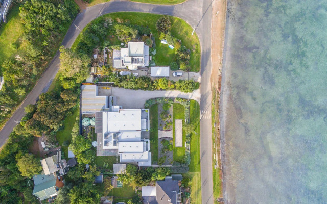 Waiheke Waterfront Lodge