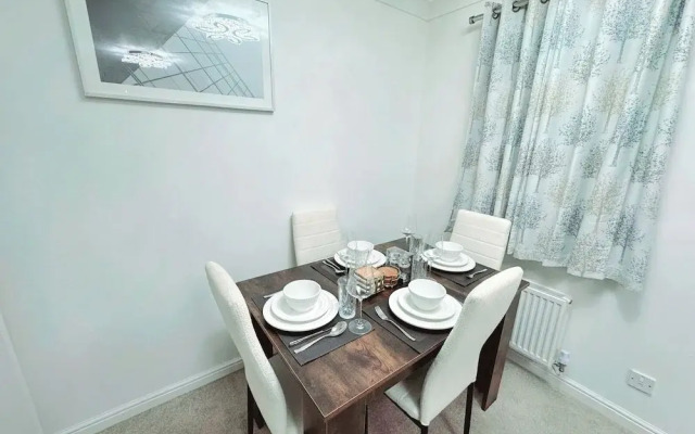 2 Bed-2 Bath-town Centre-free Parking