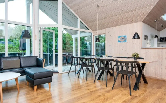 10 Person Holiday Home in Glesborg