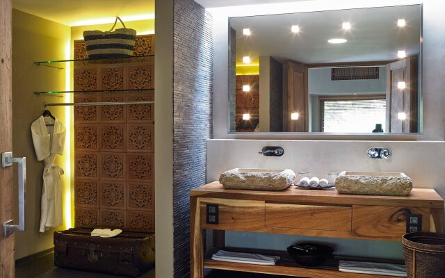 The Purist Villas & Spa