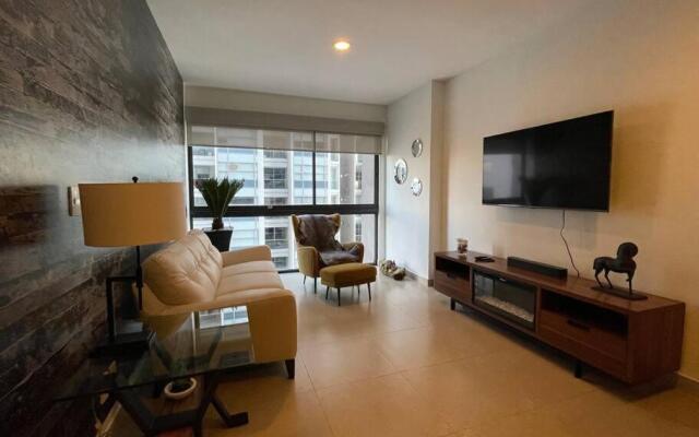 Argento Apartment in New Polanco