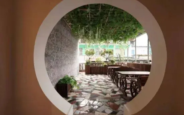 Kaili Hyatt Garden Hotel