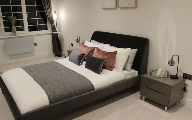 Luxury 1 Bed Apartment In The Heart Of Rochester