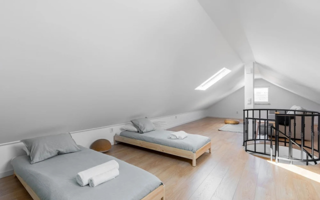Carvoeira Surf & Family Villa