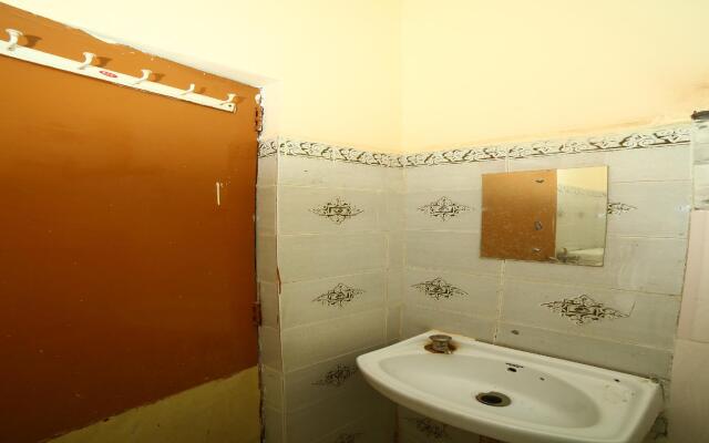 Collection O O 16710 Leelas Guest House