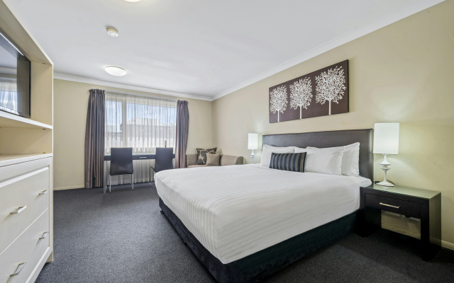 Ambassador on Ruthven – Guest Rooms – Toowoomba