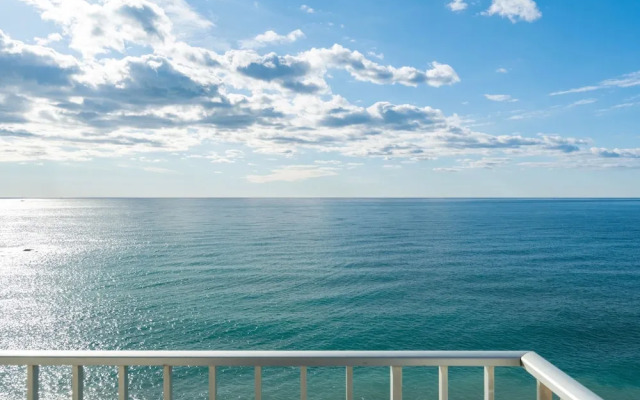 Pieds Dans Leau Riva Ligure