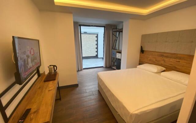 Miyas Luxury Hotel