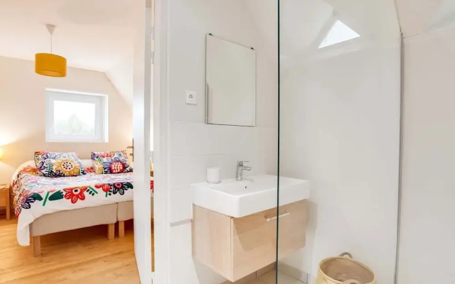Studio in Etel With Panoramic Beach Views