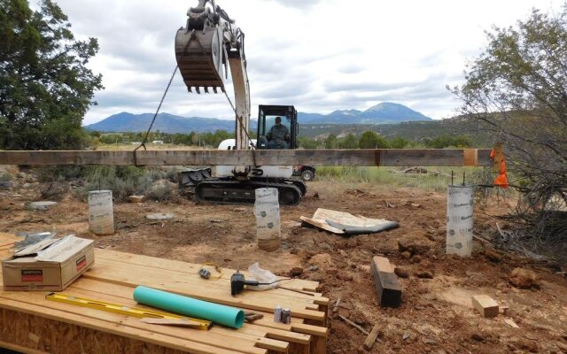 Abajo Haven Guest Cabins