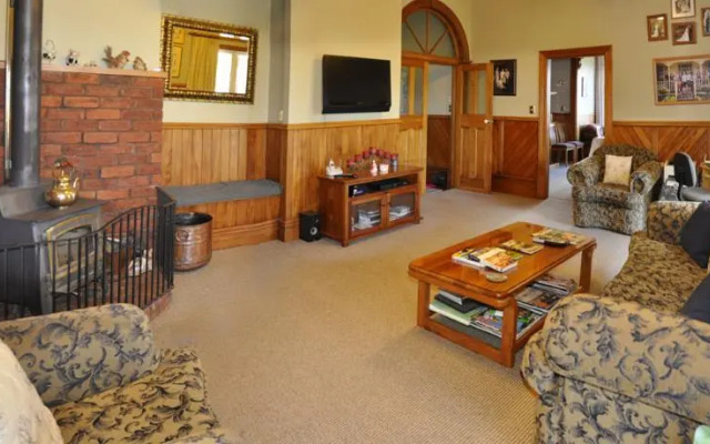 Villa Heights Bed and Breakfast