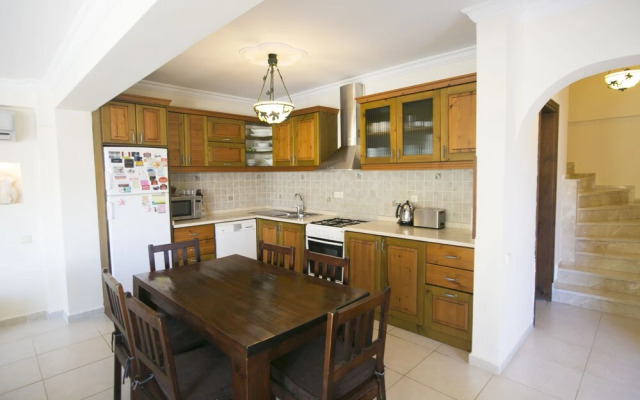 Villa Jannadutania by Akdenizvillam