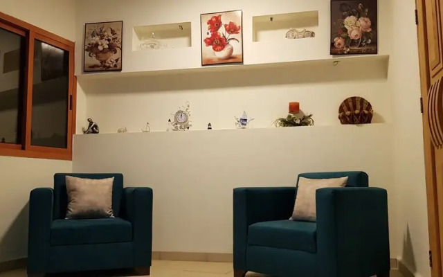 Apartment near Lady of the Sea & Phoenician Wall