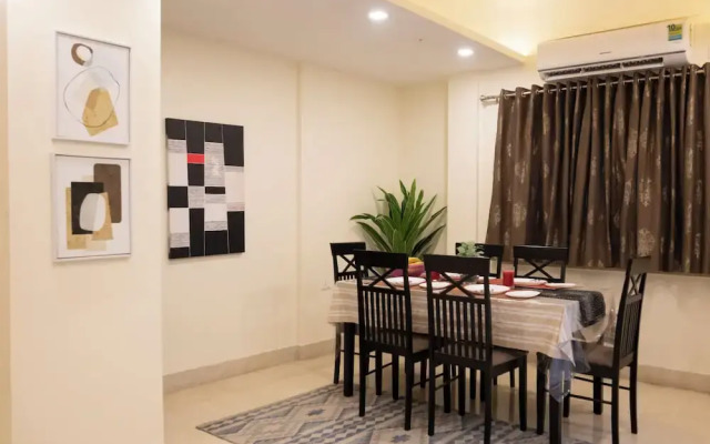 Lakeside Suites