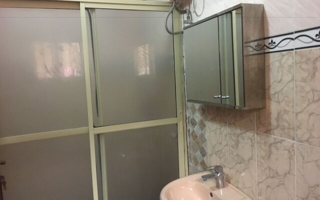 Lancaster Hotel & Suites
