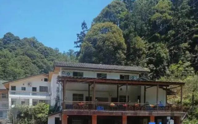 Baicaoyuan Farm Stay