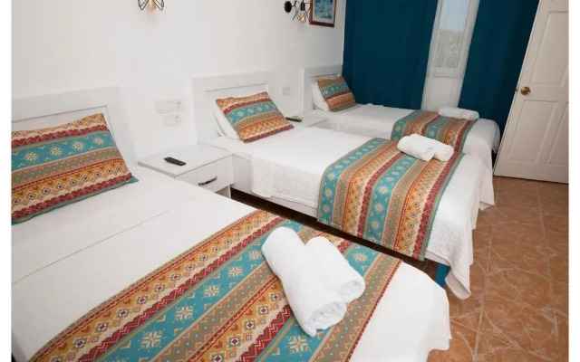 Mavi Yaprak Hotel