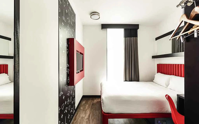 Essence Hotel Carlton
