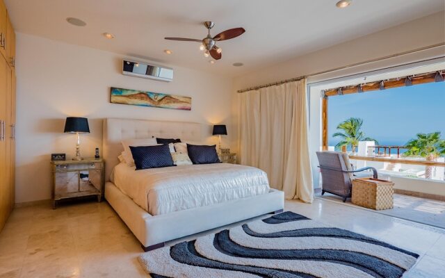 Expansive Views of Famous Cabo Arch: Villa Sirena