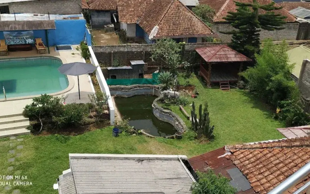 Sturgis Boutique Hotel Cipanas