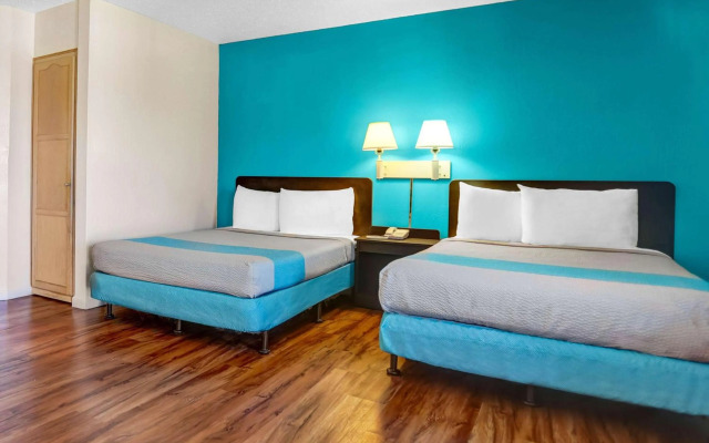 Motel 6 Fort Bragg, CA